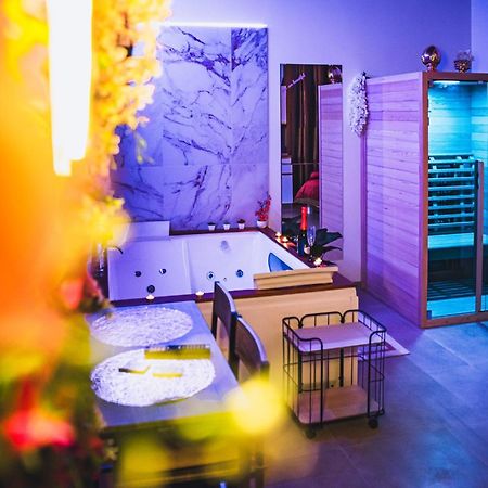 Atanasia Suite Ачиреале Экстерьер фото